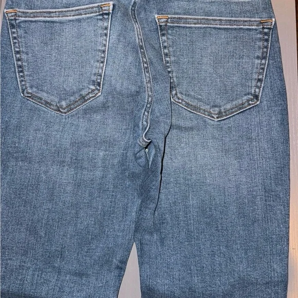 Abercrombie Kids Boys’ Super Skinny Jeans – Light Wash, Size 11/12 - Picture 11 of 13